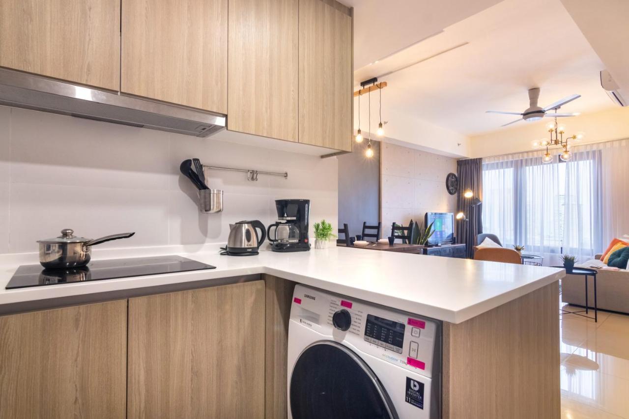 Georgetown Tropicana 218 By Airlevate Suites Exterior photo